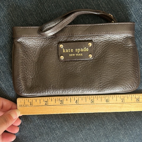 Kate Spade brown leather wristlet - Picture 8 of 8